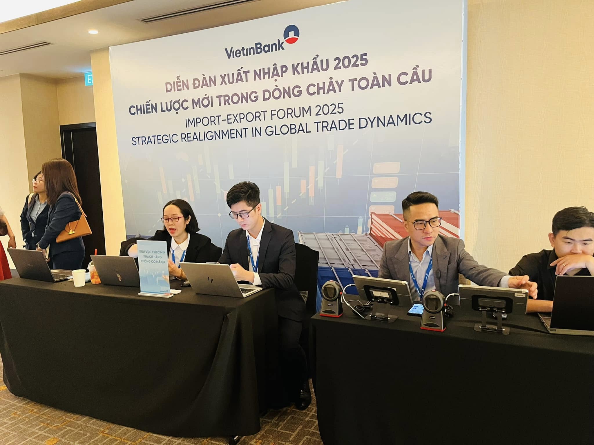 DOME TTC đồng hành cùng VIETINBANK trong sự kiện "Chiến lược mới trong dòng chảy toàn cầu"