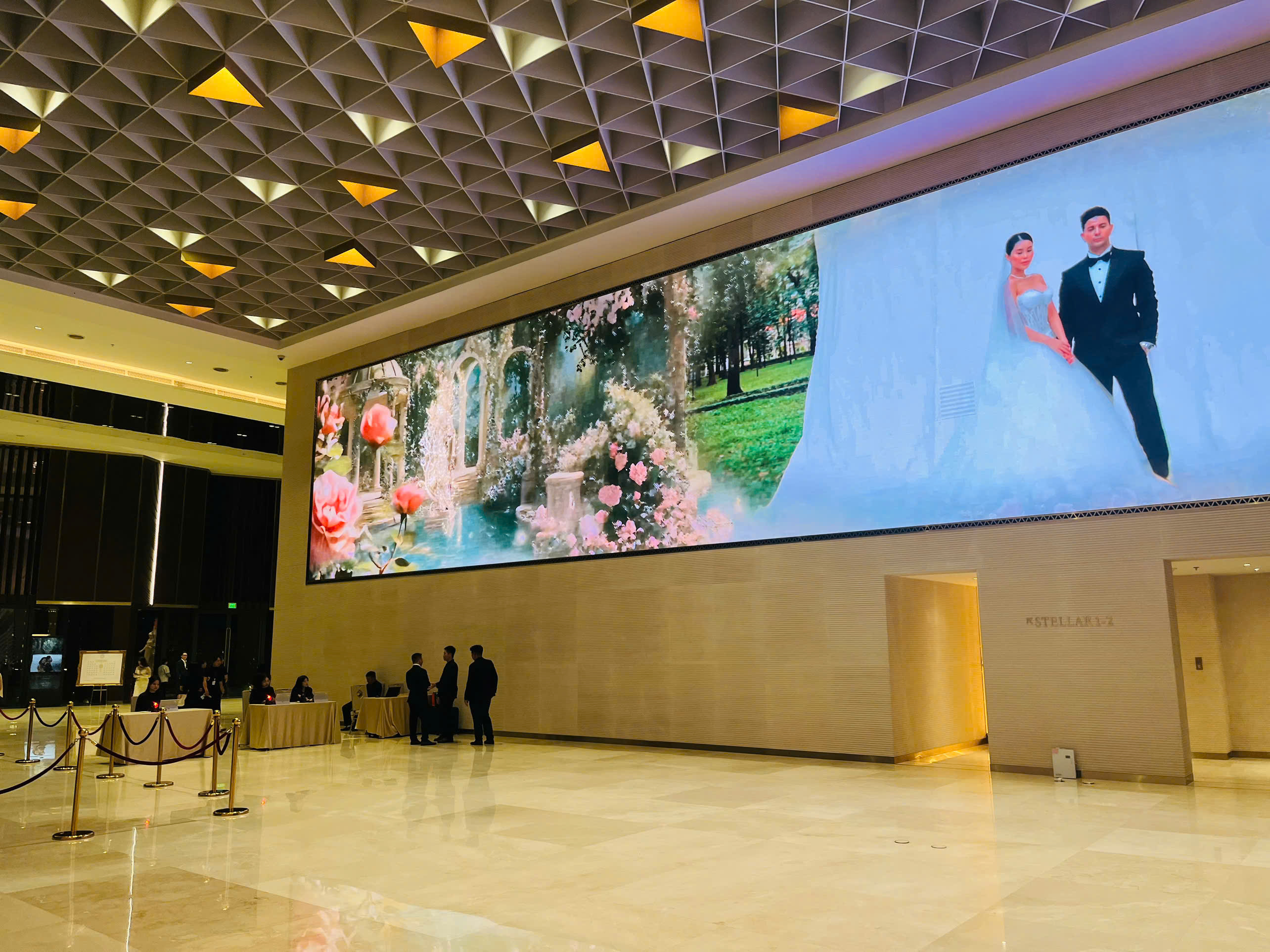 Dome TTC cung cấp giải pháp check-in sự kiện tại siêu đám cưới con gái Johnathan Hạnh Nguyễn