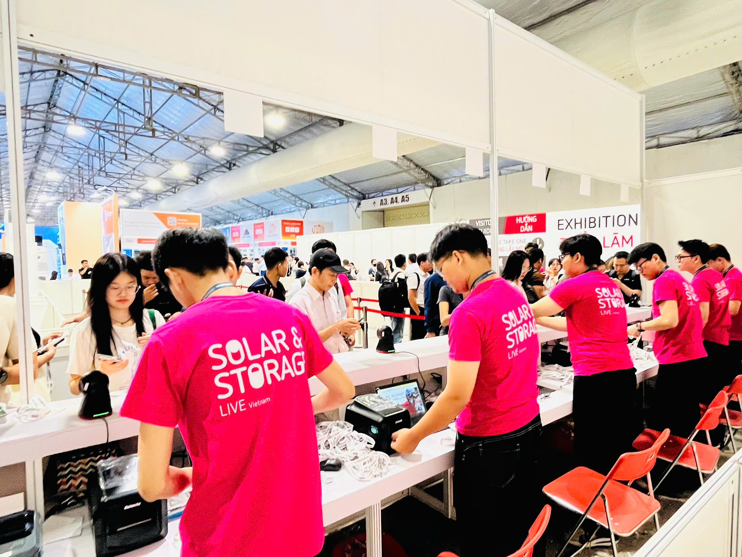 DOME TTC triển khai thành công giải pháp Check-in QR Code cho hơn 9.000 khách tại Solar & Storage Live Vietnam 2026